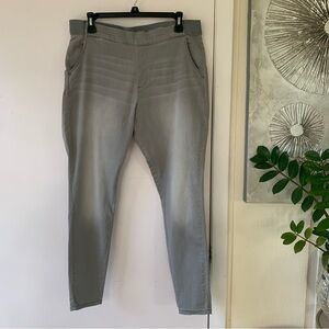 Levi Strauss Signature gray cotton blend modern jegging size 14 w 32